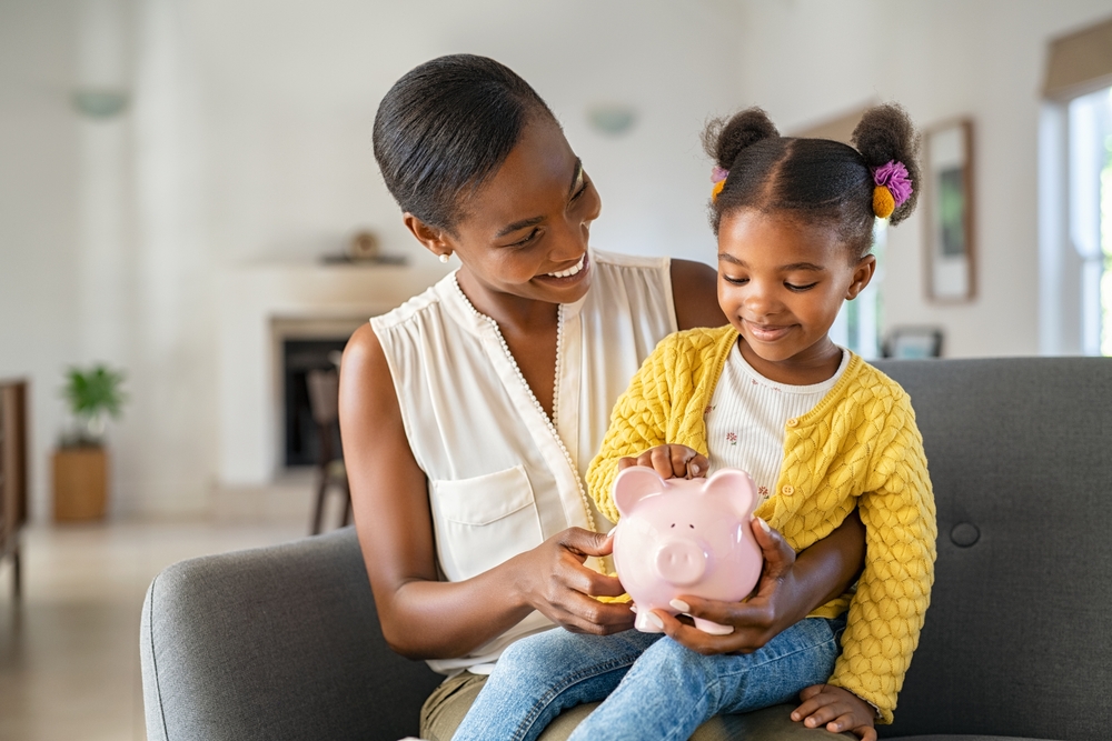 How to Teach Your Kids the Importance of Saving Money